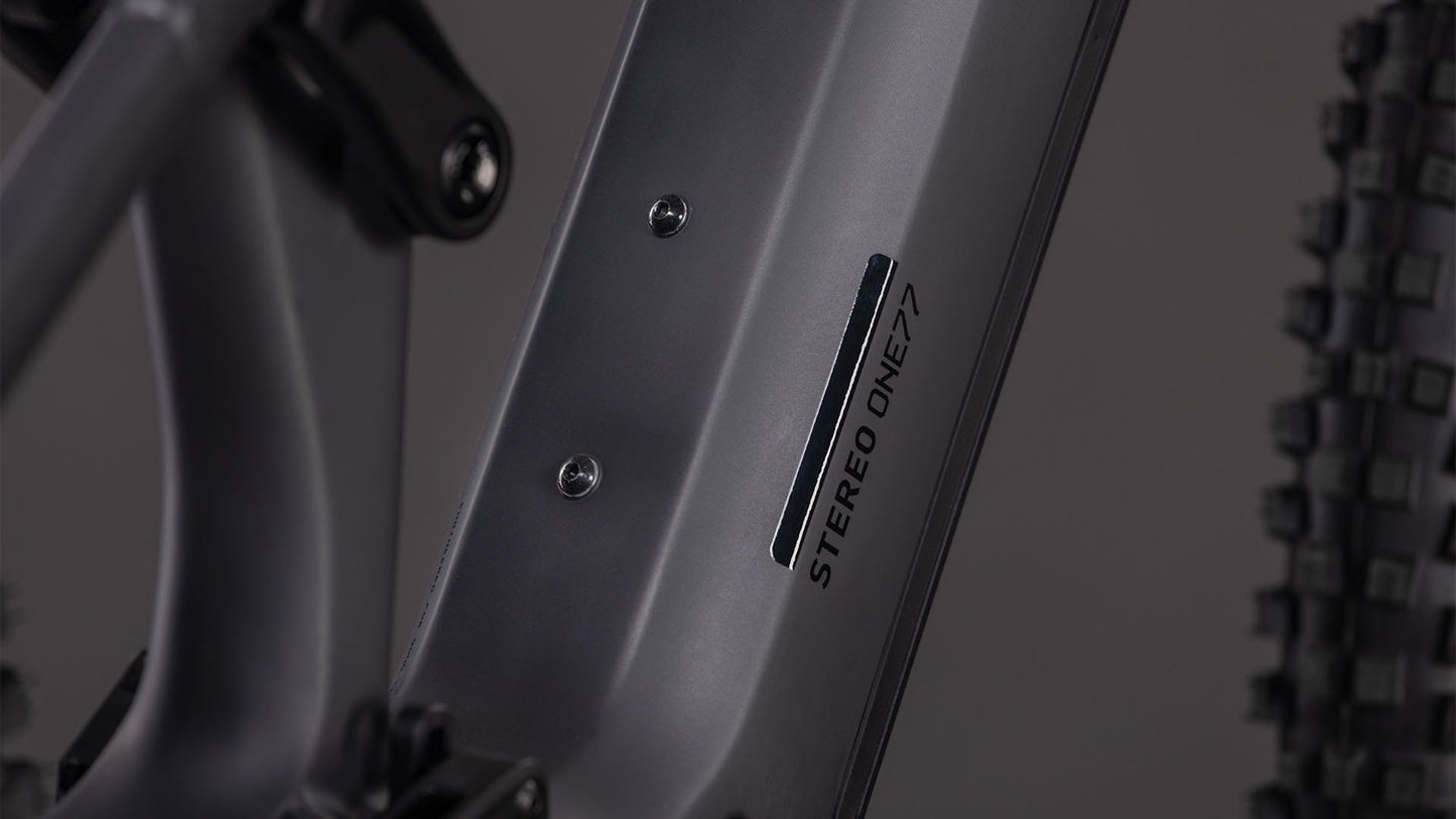 STEREO HYBRID ONE77 HPC RACE 800