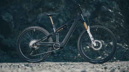 CUBE Stereo Hybrid ONE44 HPC AT 800 carbon n white