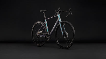 CUBE Attain Race smaragdgrey n white