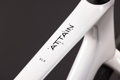 CUBE Attain C:62 SLX metallicwhite n black
