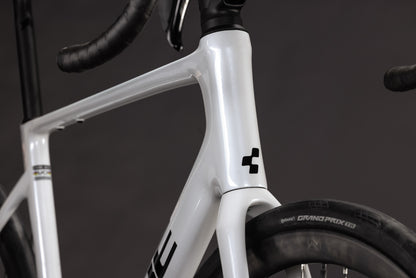 CUBE Attain C:62 SLX metallicwhite n black