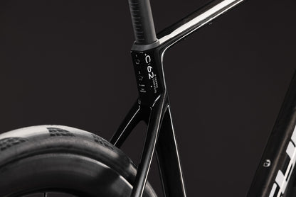 CUBE Attain C:62 SLT carbon n white