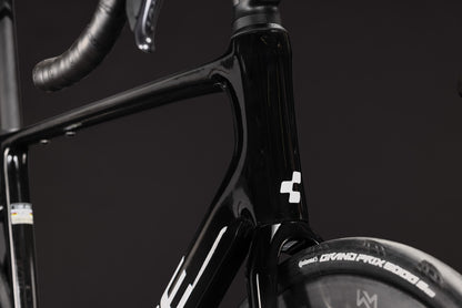 CUBE Attain C:62 SLT carbon n white