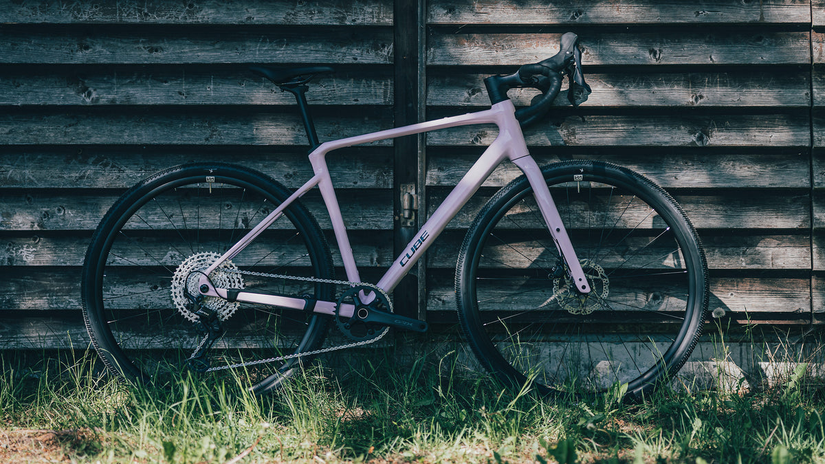 CUBE Nuroad EX bubblegum n black