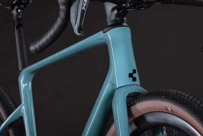 CUBE Nuroad C:62 EX surfblue n black