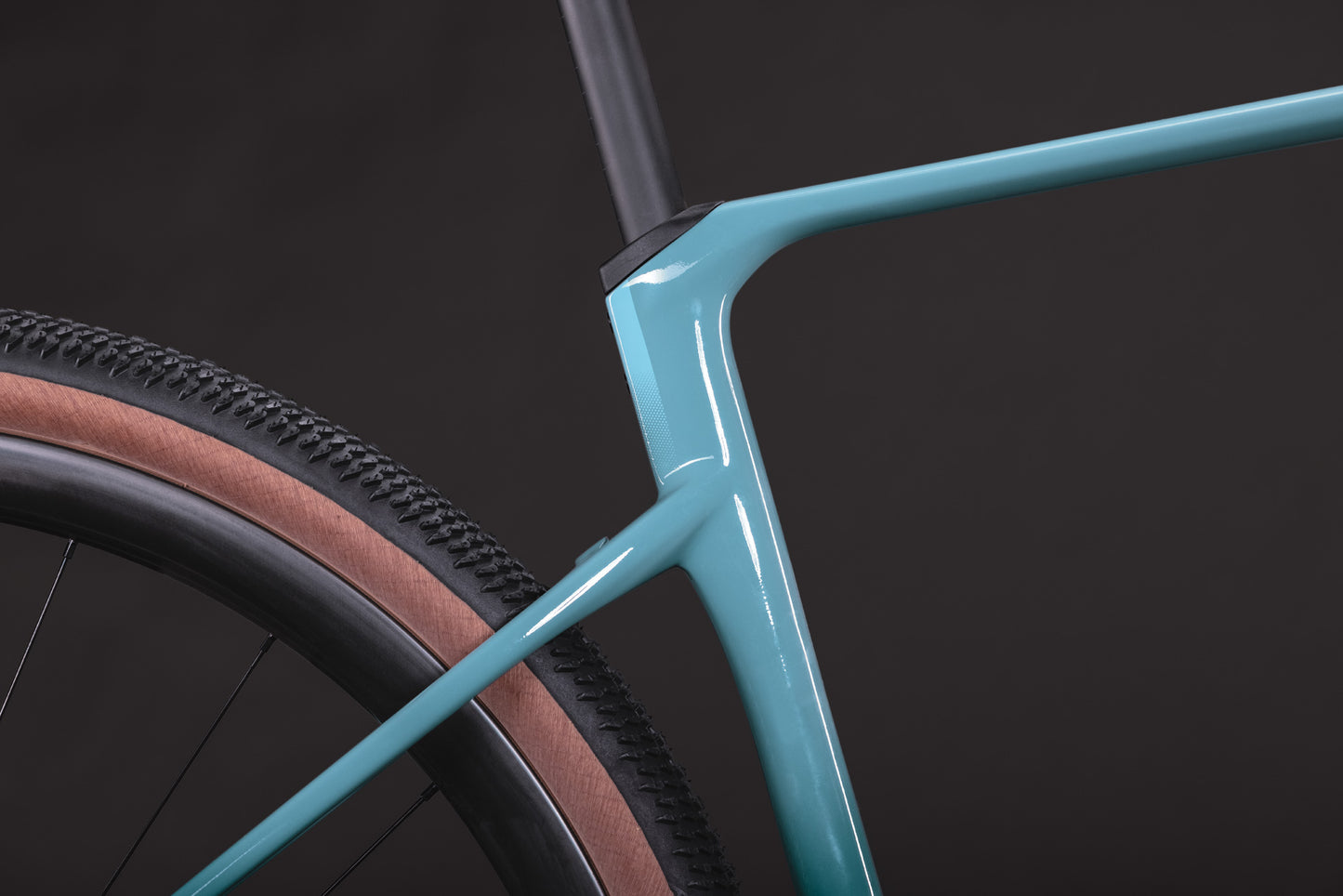 CUBE Nuroad C:62 EX surfblue n black