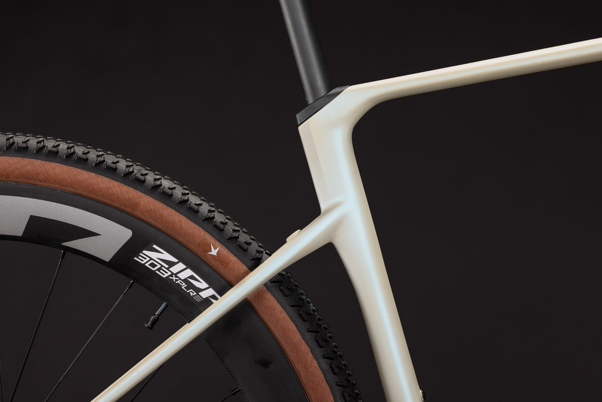 CUBE Nuroad C:62 SLX glintsand n black