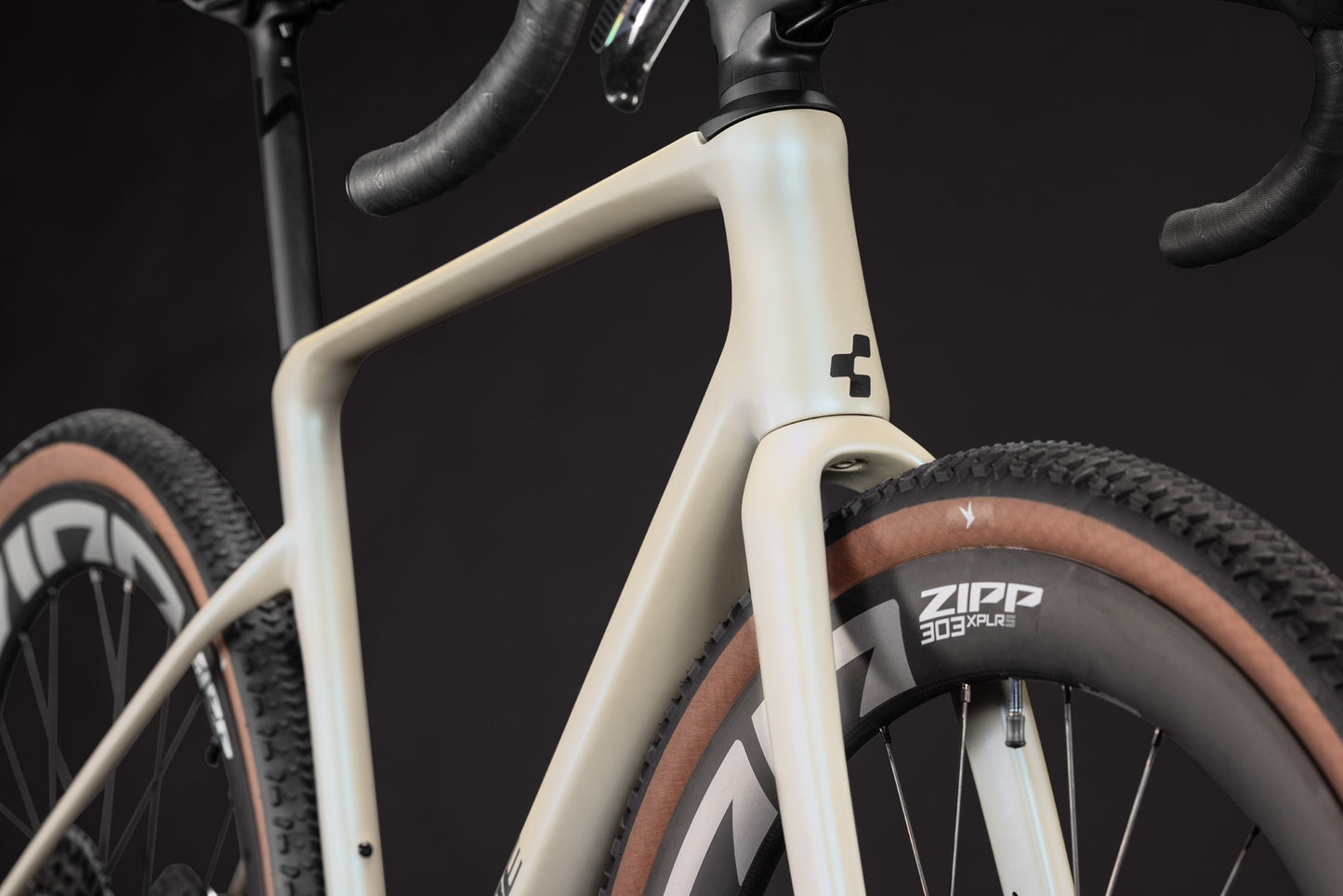 CUBE Nuroad C:62 SLX glintsand n black