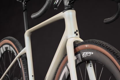 CUBE Nuroad C:62 SLX glintsand n black