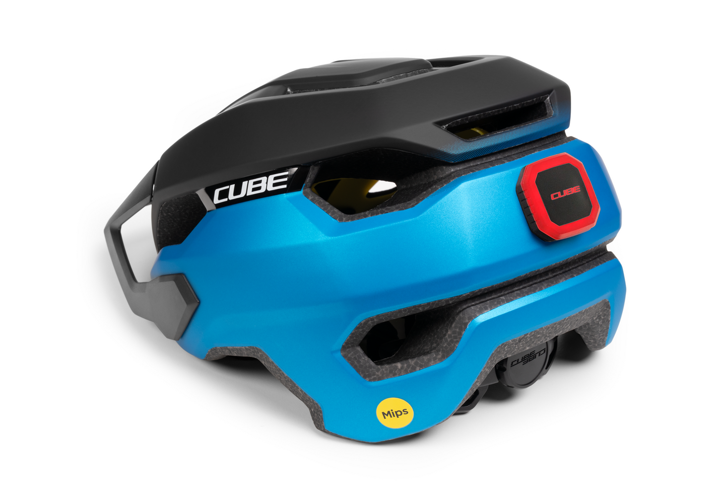CUBE HELMET STRAY X ACTIONTEAM