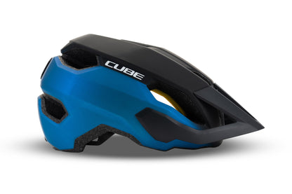 CUBE HELMET STRAY X ACTIONTEAM