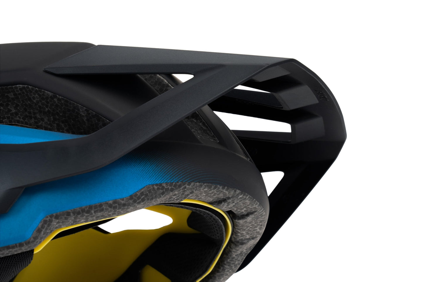 CUBE HELMET STRAY X ACTIONTEAM