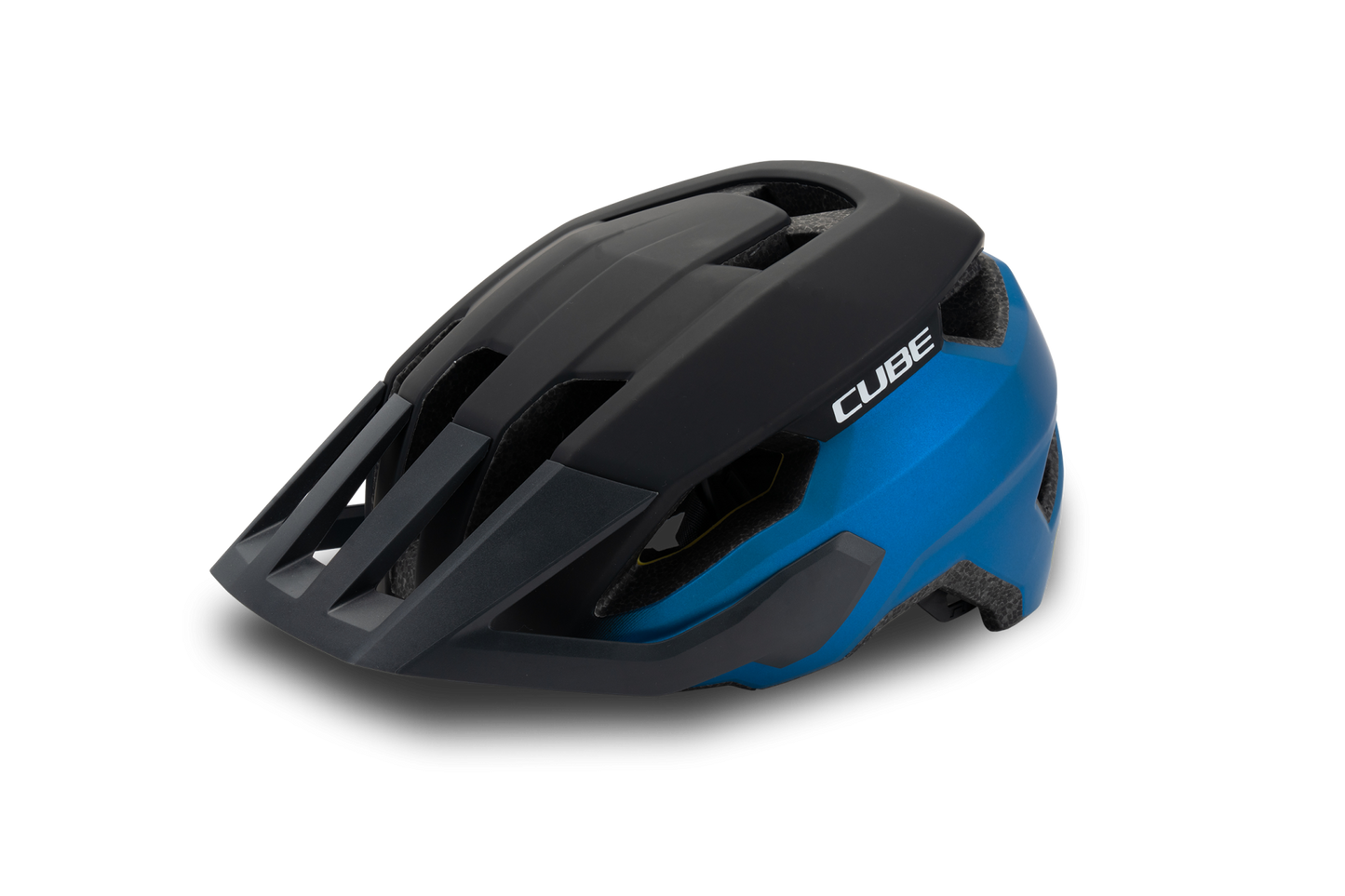 CUBE HELMET STRAY X ACTIONTEAM
